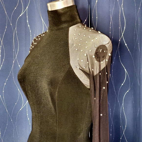 Crystal Studded ELVIRA Dress - Picture 4 of 6